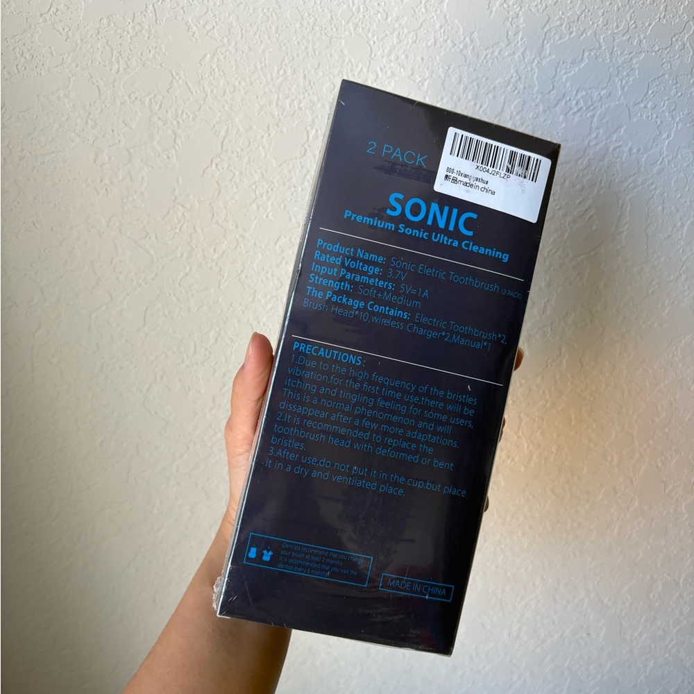 NWT 2 Pack Sonic Electric Toothbrushes with 10 Brush Heads - Picture 4 of 9